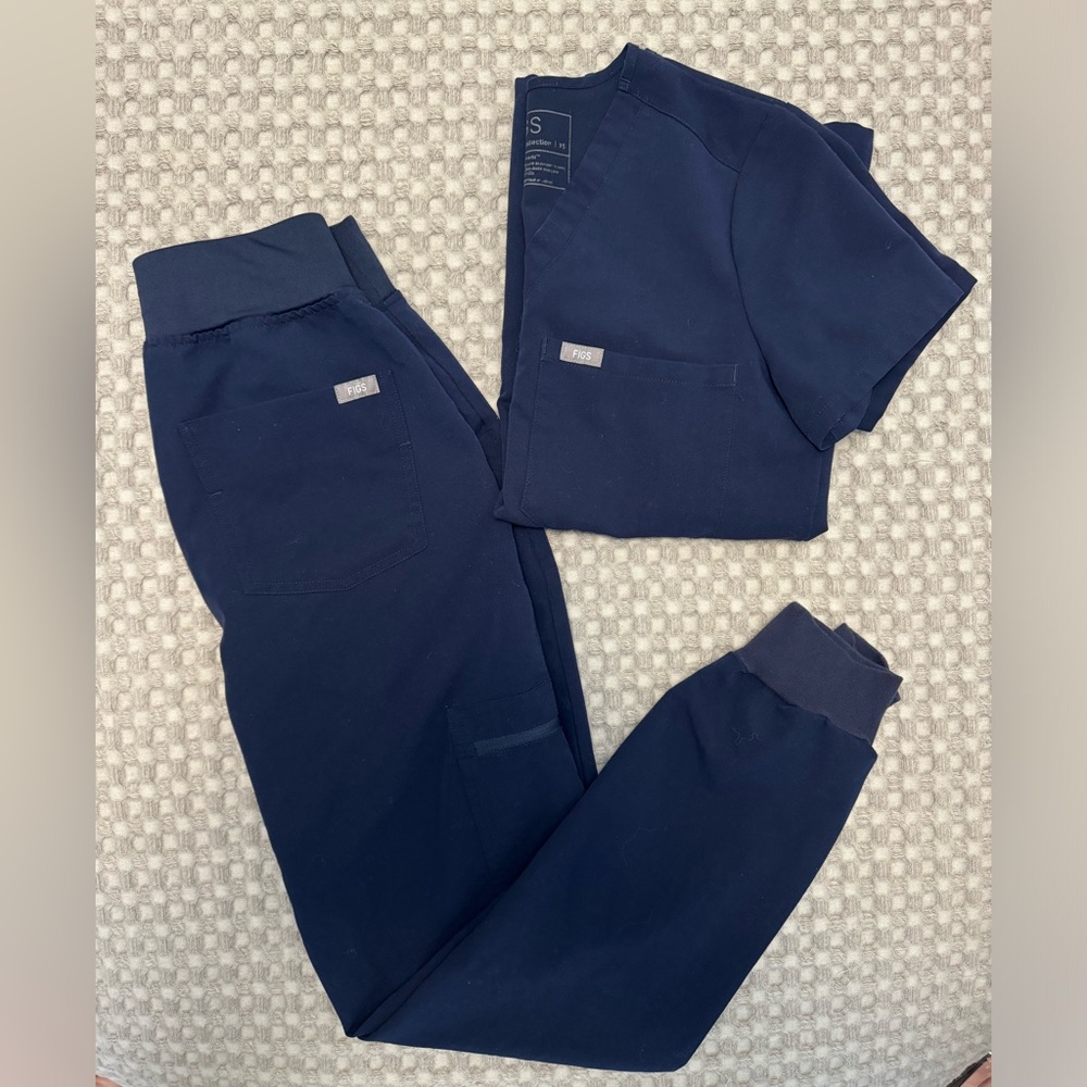 FIGS SCRUB SET